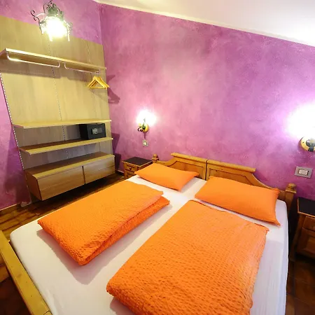 아파트 Casa Longa By *