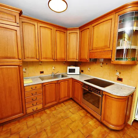 아파트 Casa Longa By *