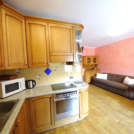 아파트 Casa Longa By *